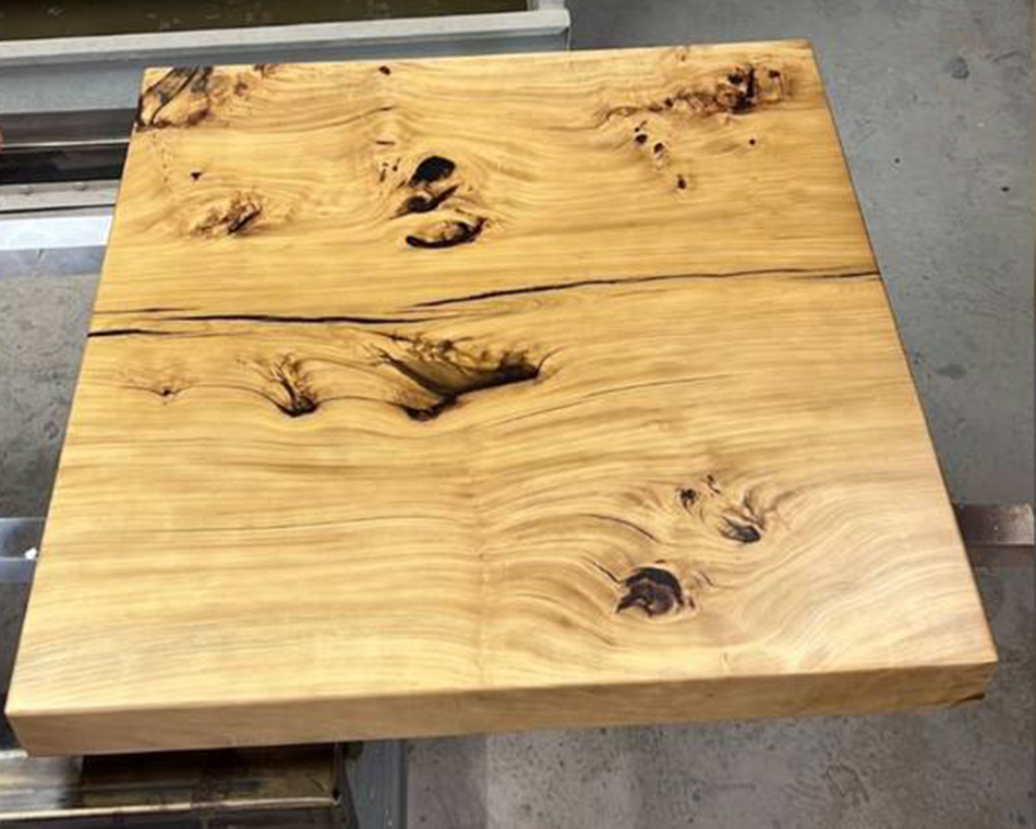 Комплект: столешницы из карагача + колонны из карагача + перегородки из бука 2