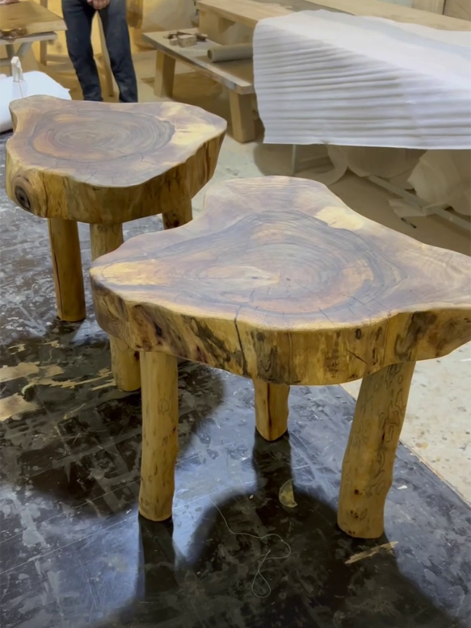 Приставные столики из дикого грецкого ореха