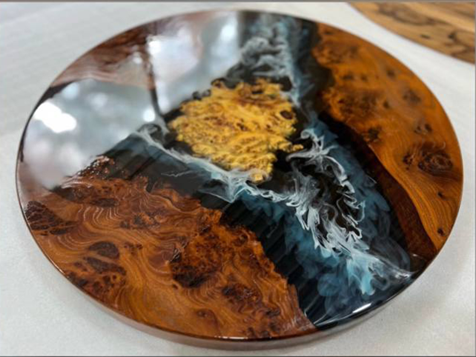 Журнальный стол из карагача с каповой шишкой 2