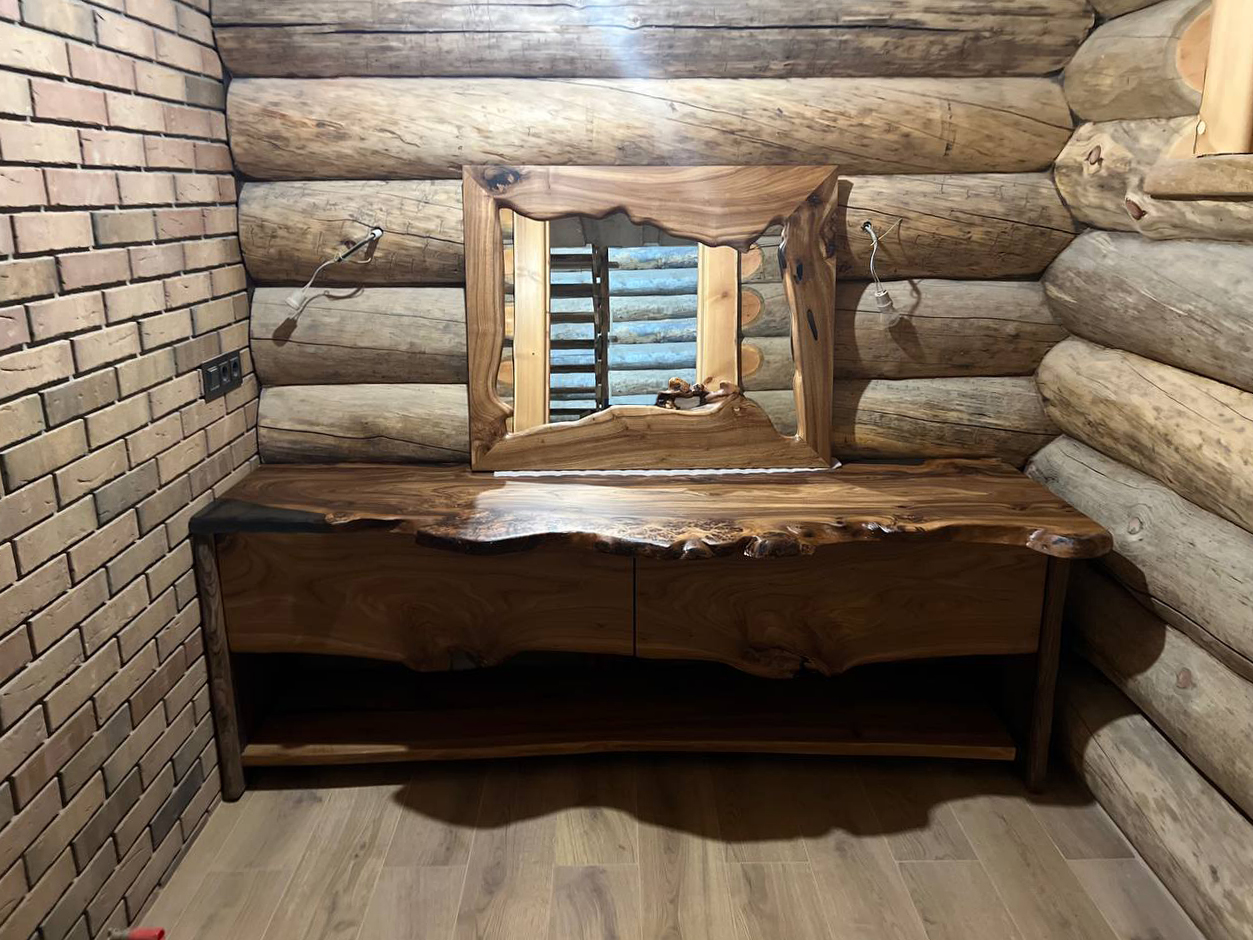 Консоль из слэба карагача с зеркалом 2