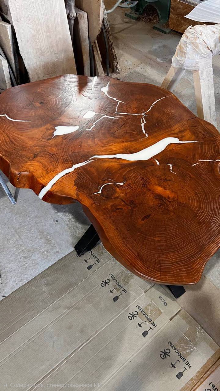 Журнальный стол из спила карагача