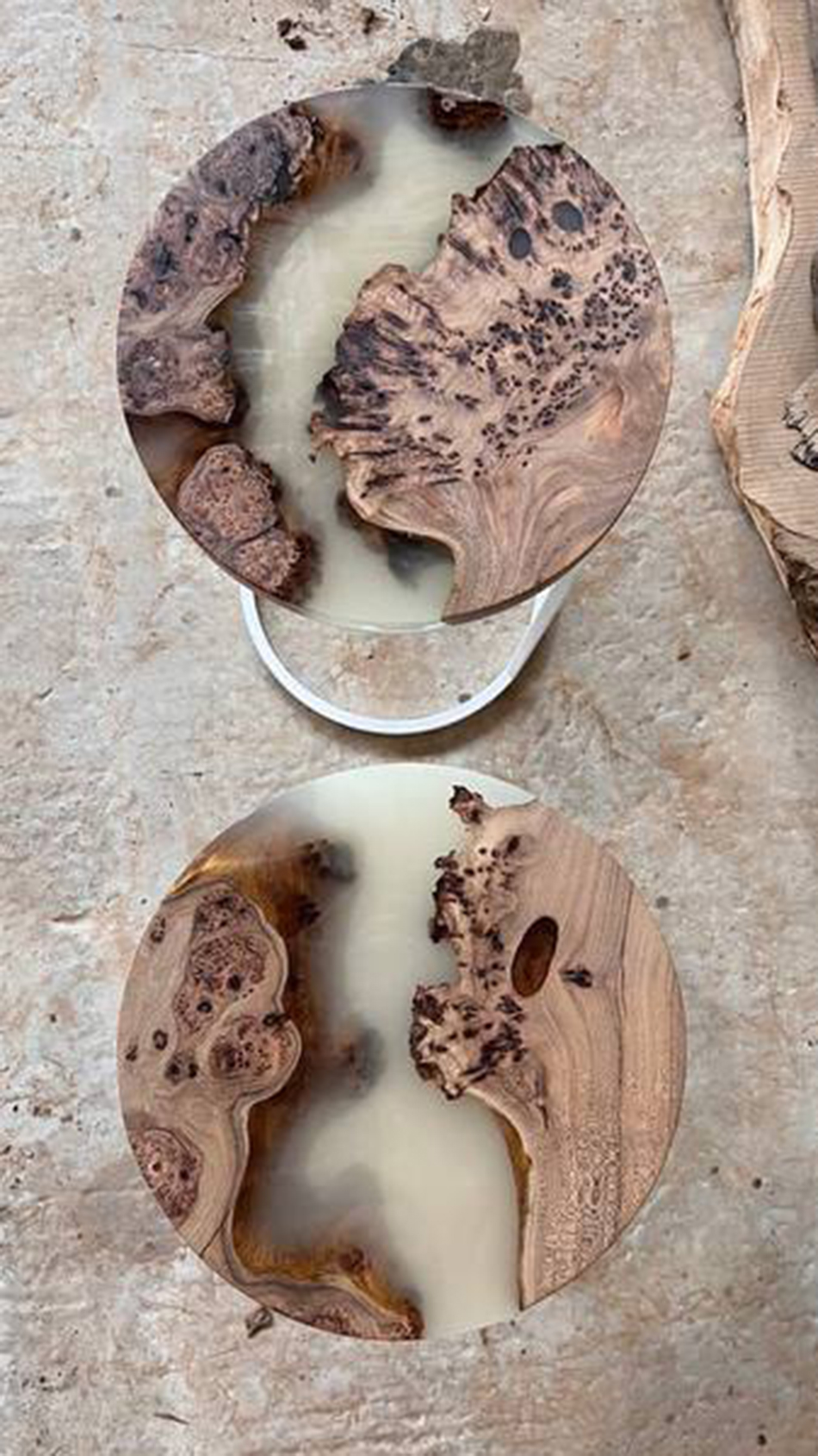 Журнальные столы из капового карагача