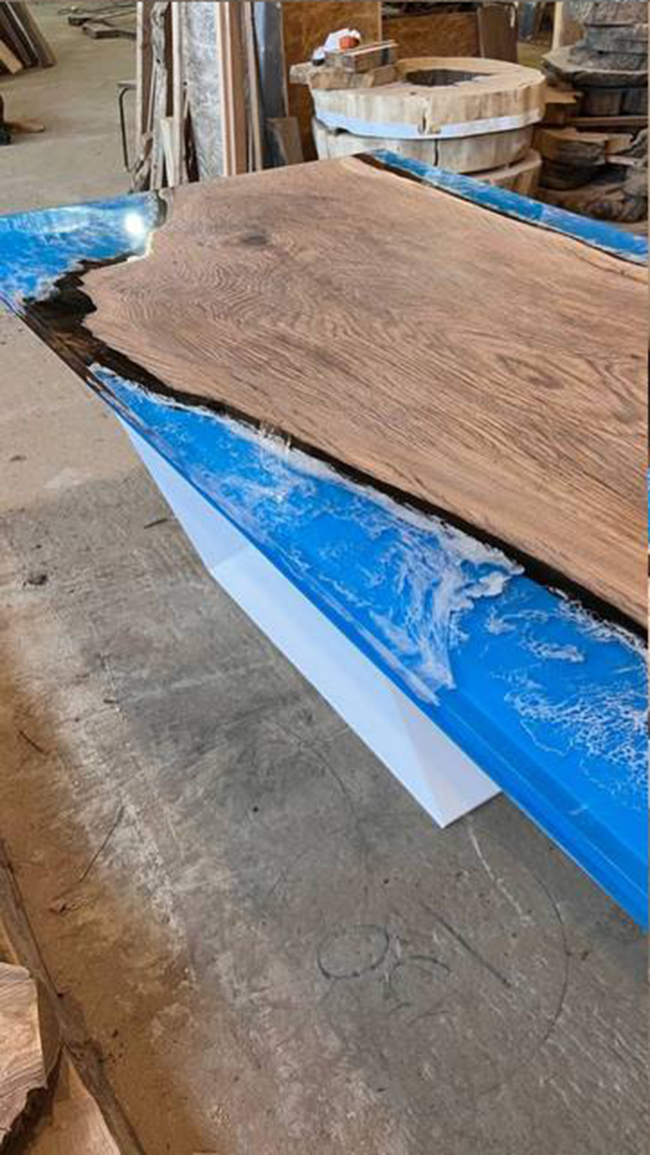 Стол «Стэлс» из дуба с эффектом морской волны 3