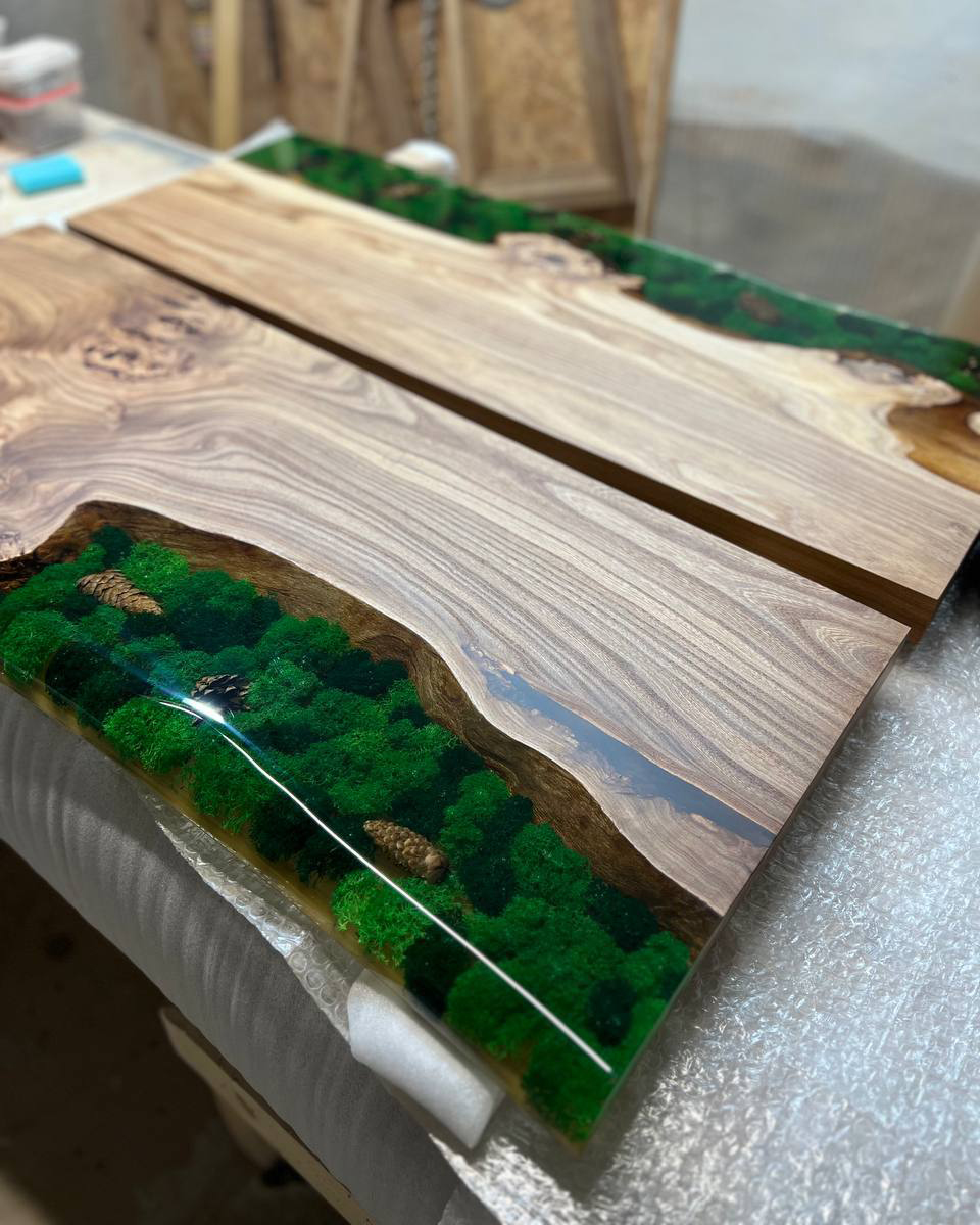 Подоконники из карагача со смолой