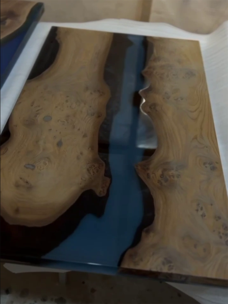 Столешница со смолой по центру 2