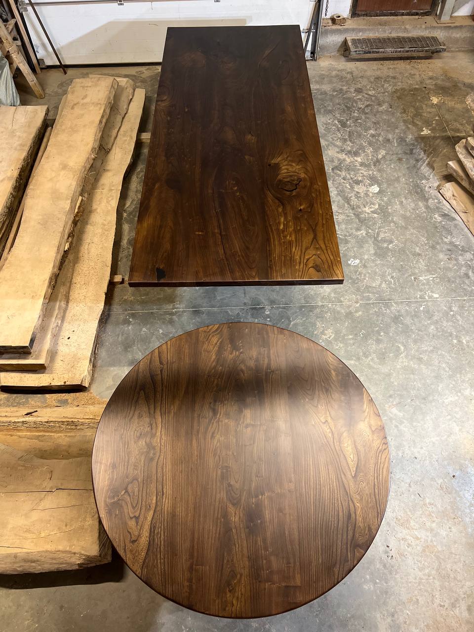 Журнальный столик из азиатского карагача